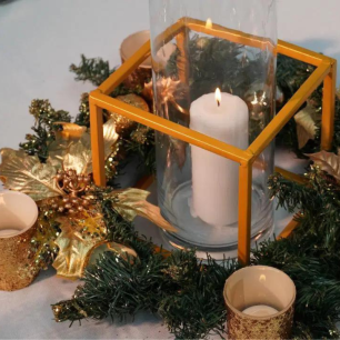 christmas gold wreath centrepiece