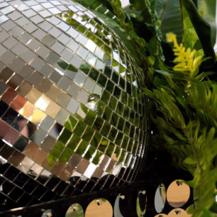 disco greenery table centrepiece