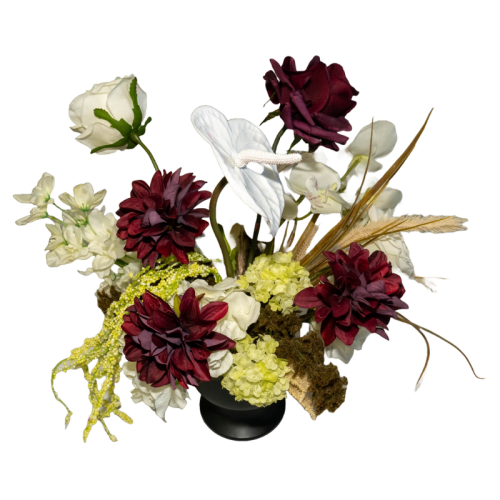 textural modern floral centrepiece