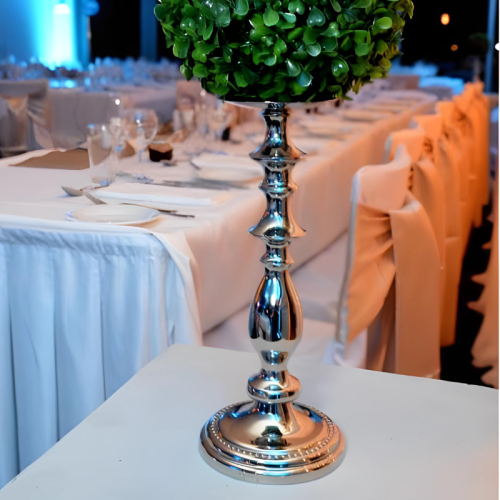 boxwood ball silver podium holder