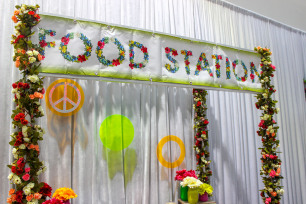 Rose Bud + Leaf Garland 5